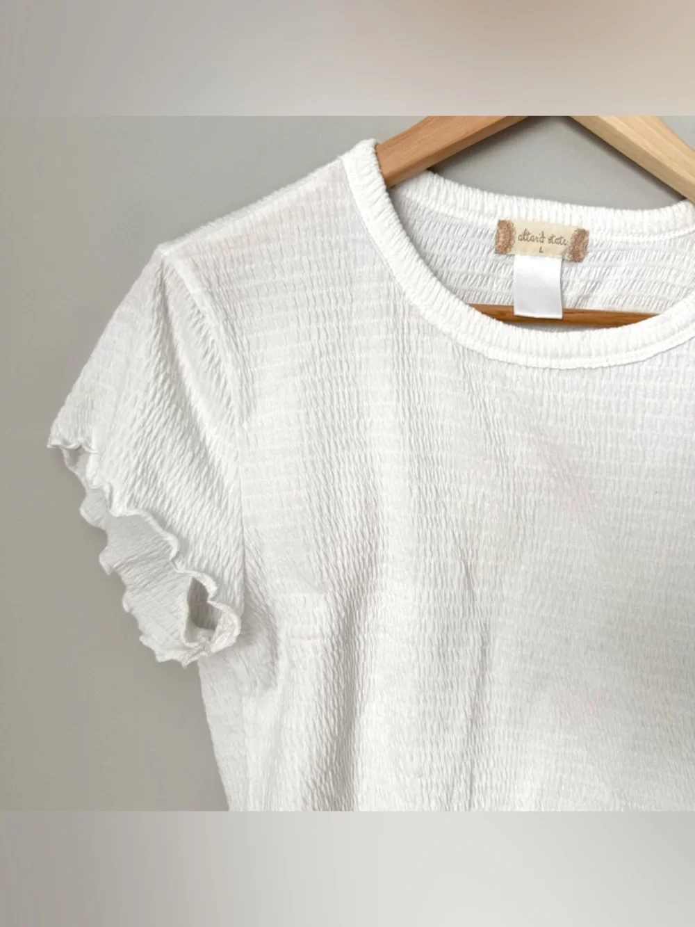 Altar’d State Lettuce Hem White Textured Croped Tee Large - Picture 2 of 3